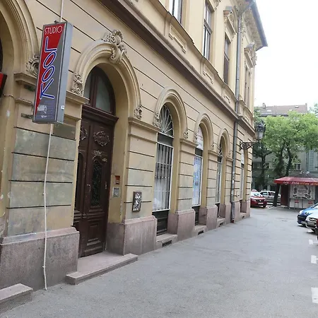 Centar 2 Apartment